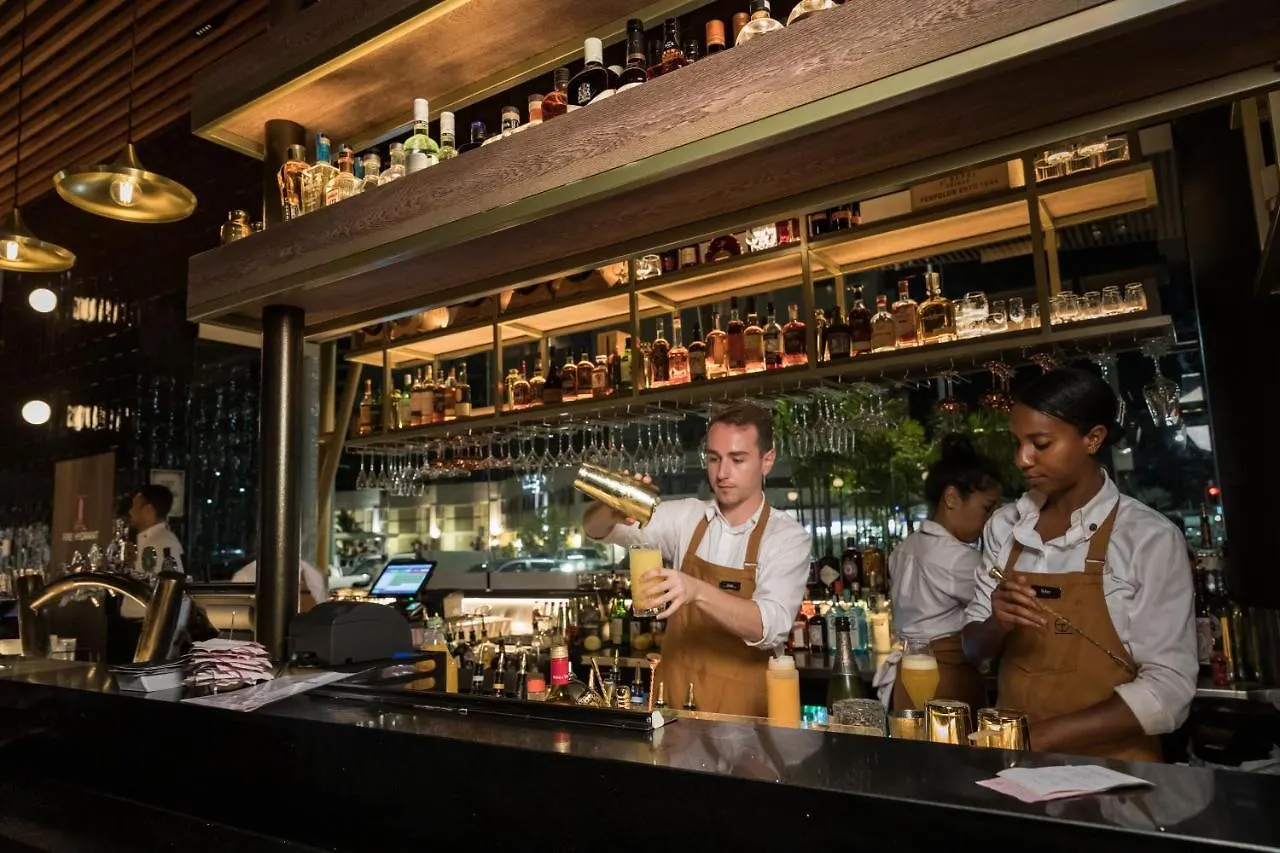 Crystalbrook Bailey Hotel Cairns 5*,  Australia